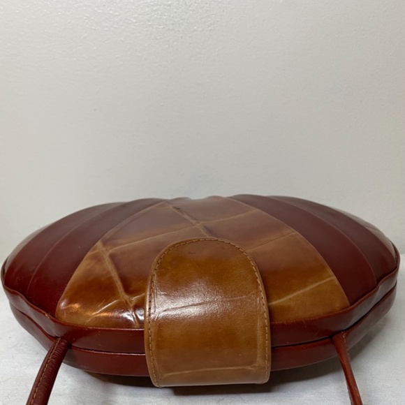 ❌ SOLD! Vintage tan leather box bag with strap! - Picture 11 of 13